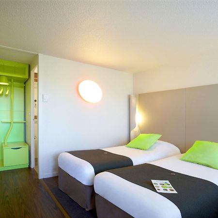 Campanile Grenoble Nord - Saint-Egreve Hotell Exteriör bild