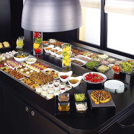 Campanile Grenoble Nord - Saint-Egreve Hotell Restaurang bild