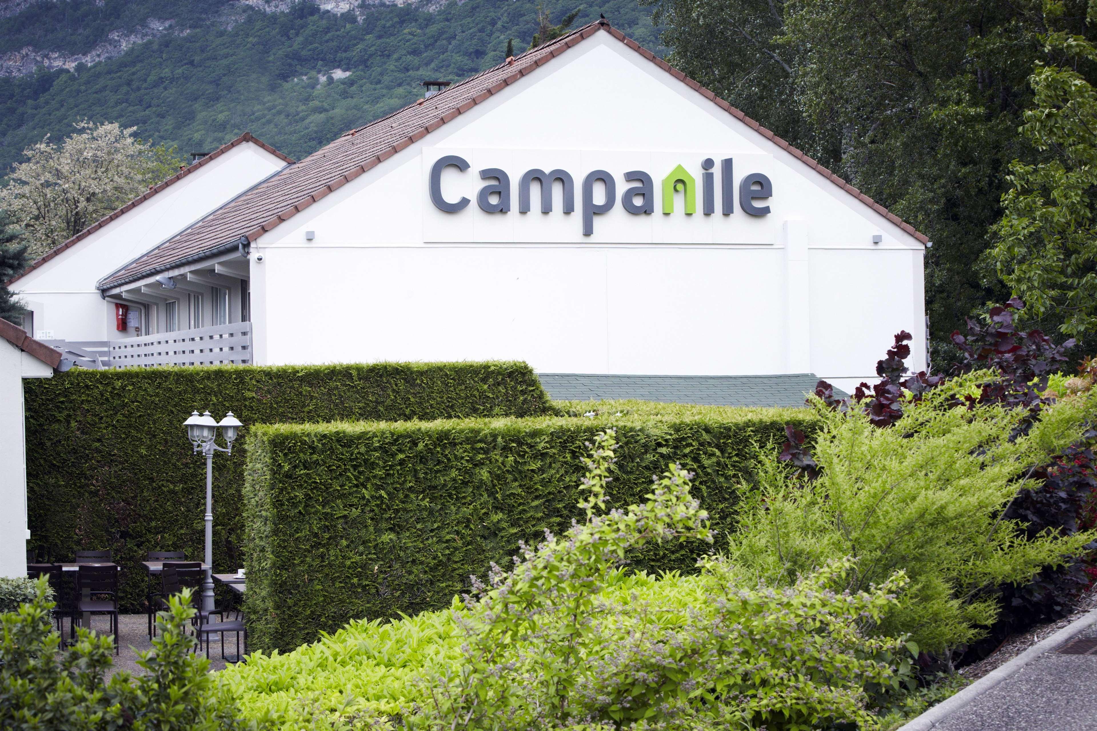 Campanile Grenoble Nord - Saint-Egreve Hotell Exteriör bild