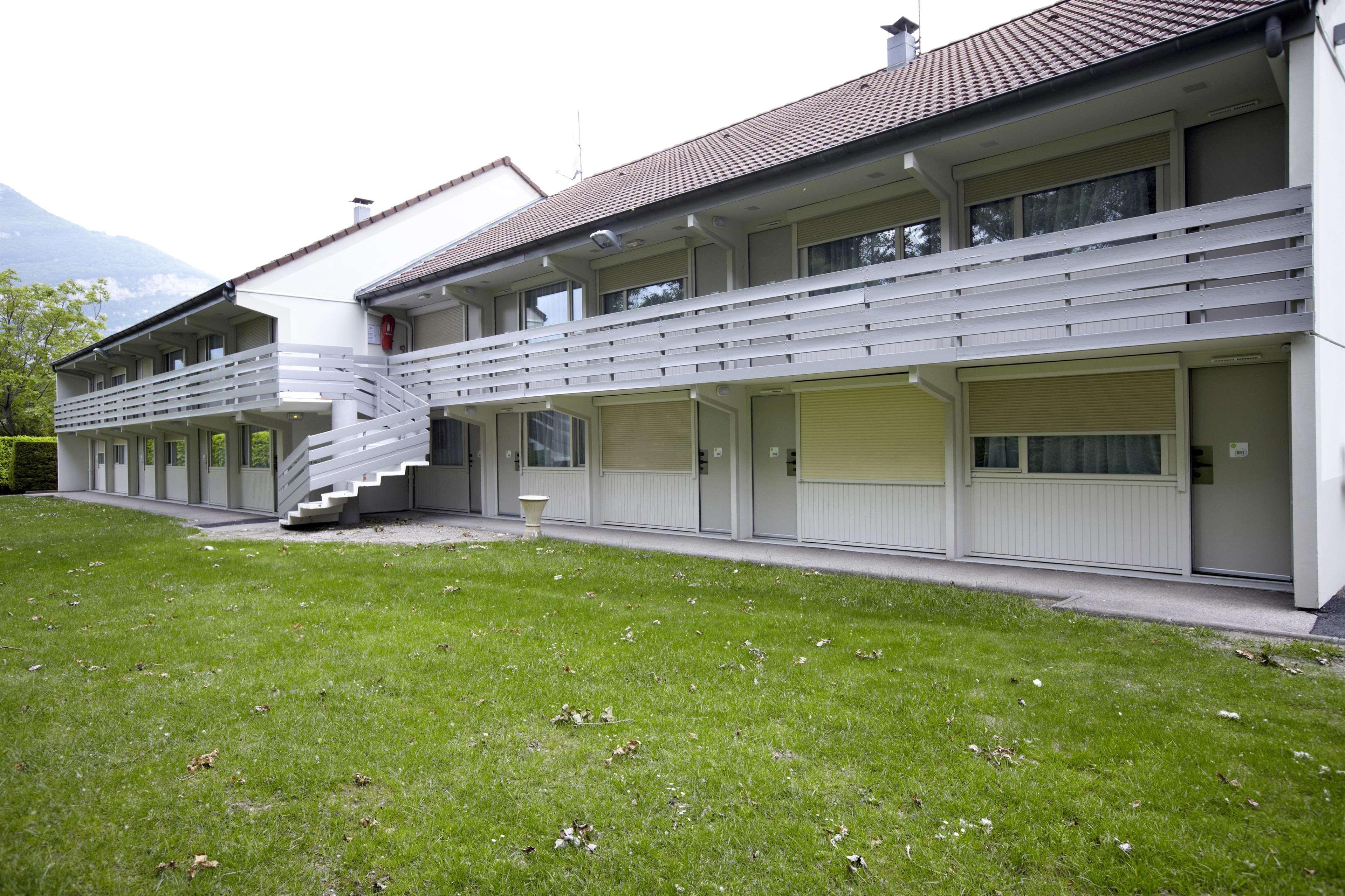 Campanile Grenoble Nord - Saint-Egreve Hotell Exteriör bild